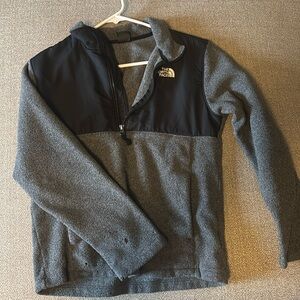 BOYS NORTHFACE FLEECE JACKET